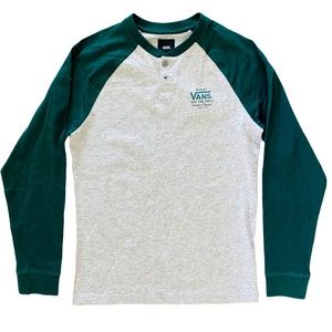 Van’s Boys Gray/Green Henley NWOT Size Medium